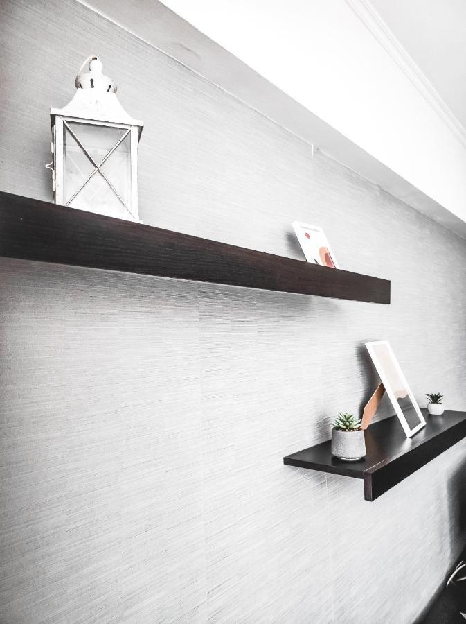 Parliament 1Br Apartment W Self Check In บูคาเรสต์ ภายนอก รูปภาพ