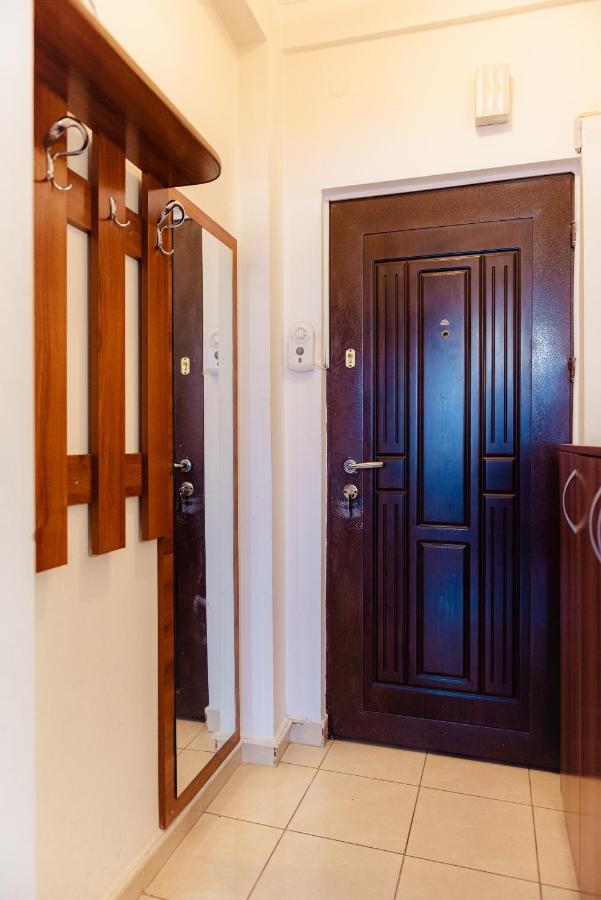 Parliament 1Br Apartment W Self Check In บูคาเรสต์ ภายนอก รูปภาพ