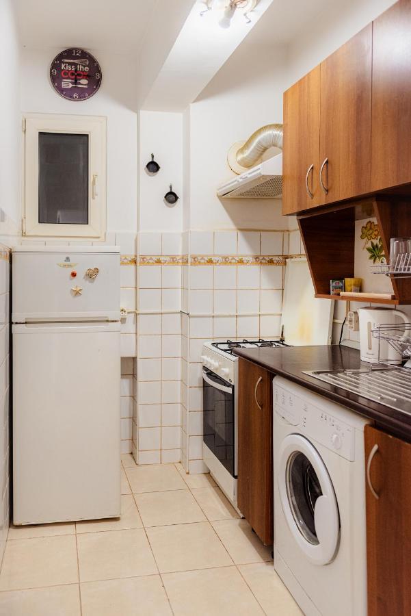 Parliament 1Br Apartment W Self Check In บูคาเรสต์ ภายนอก รูปภาพ